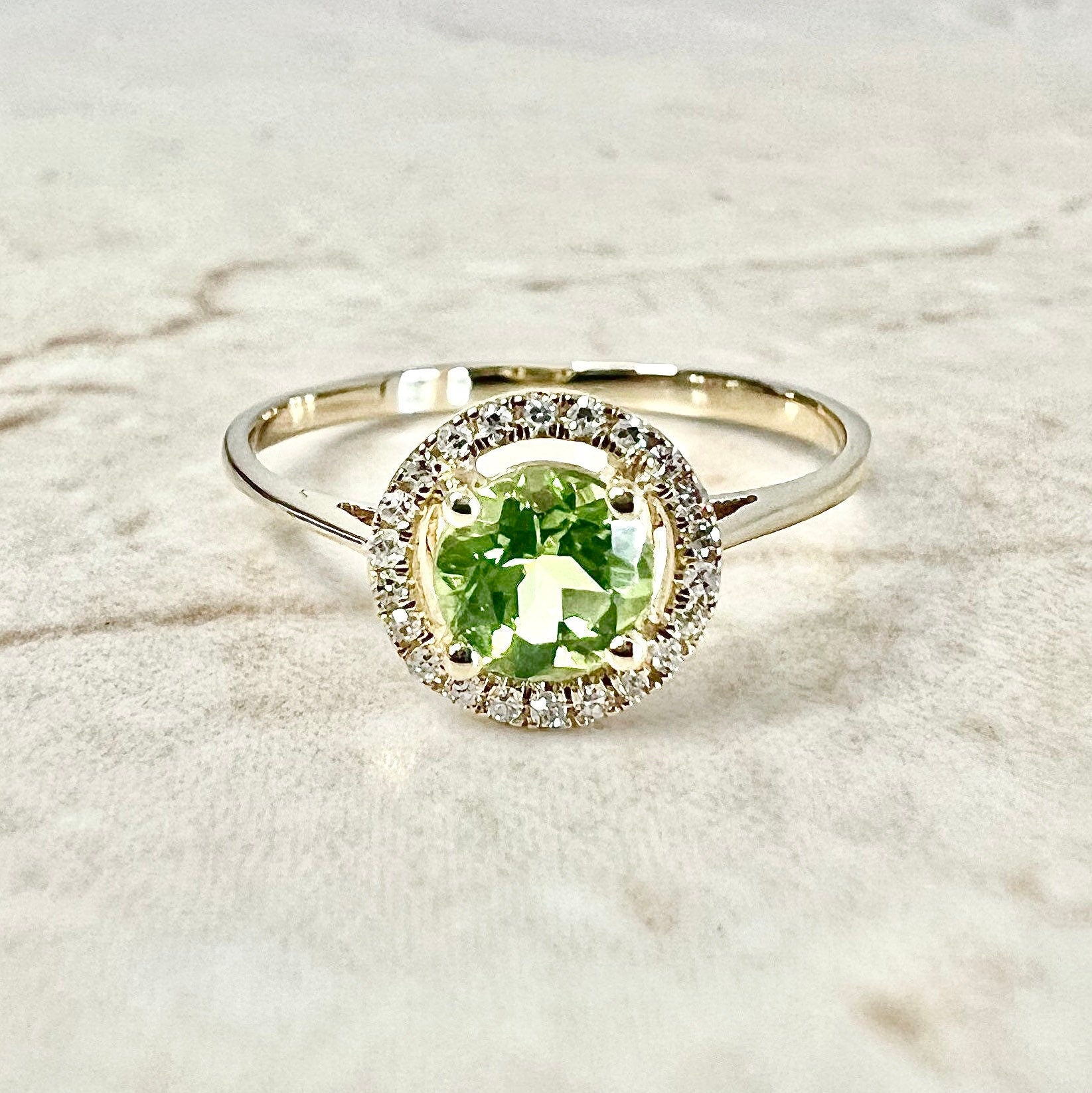 August Birthstone Ring – The Silver Unicorn